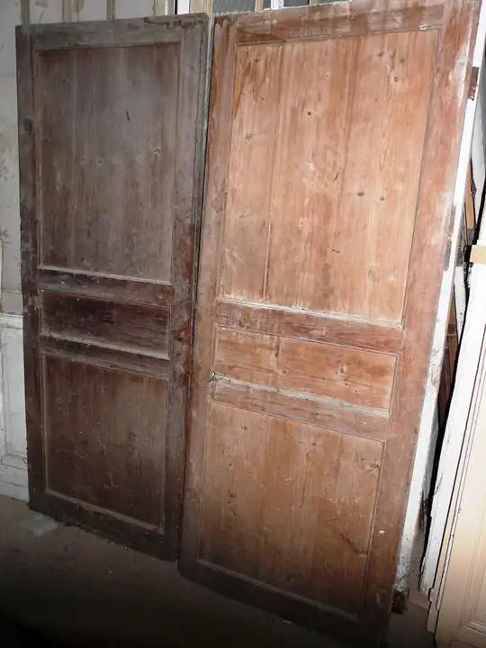 2  portes en sapin identiques