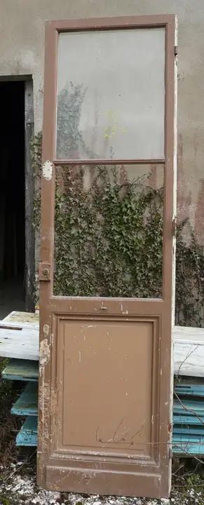 Porte vitrée en bois