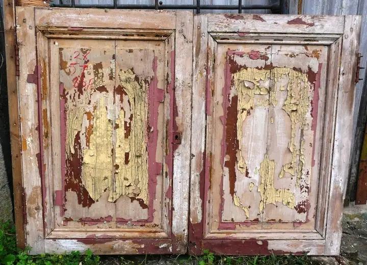 2 portes de placard en bois