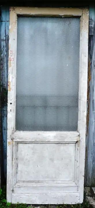 Porte vitrée en bois