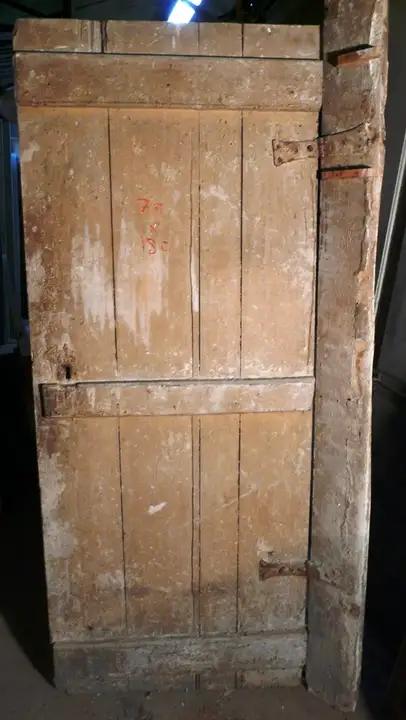 Porte de ferme en bois rustique