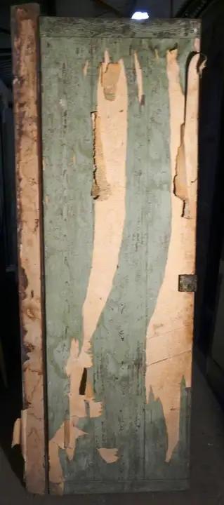 Porte de ferme en bois rustique
