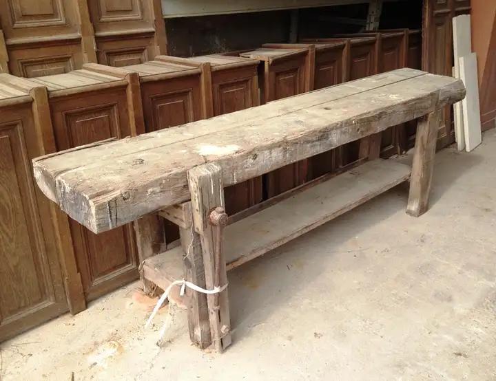 Ancien établi de menuisier en sapin