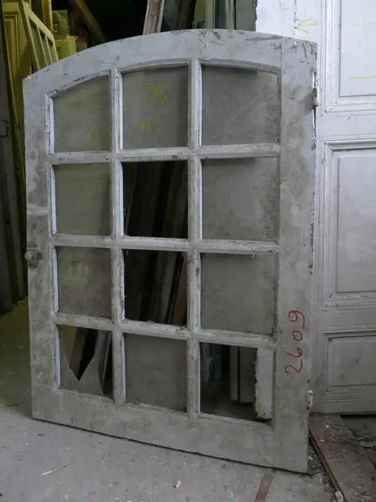 Fenêtre à petits carreaux