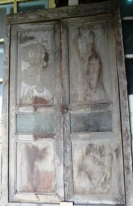 Placard mural en bois