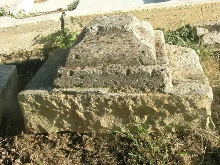 Socle en pierre