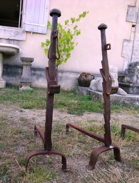 Paire de chenets rustiques