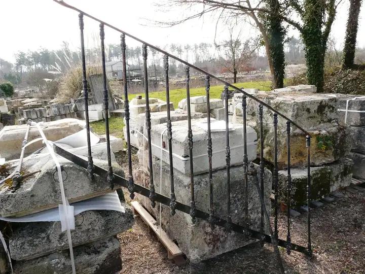Paire de main courante d'une montée de perron