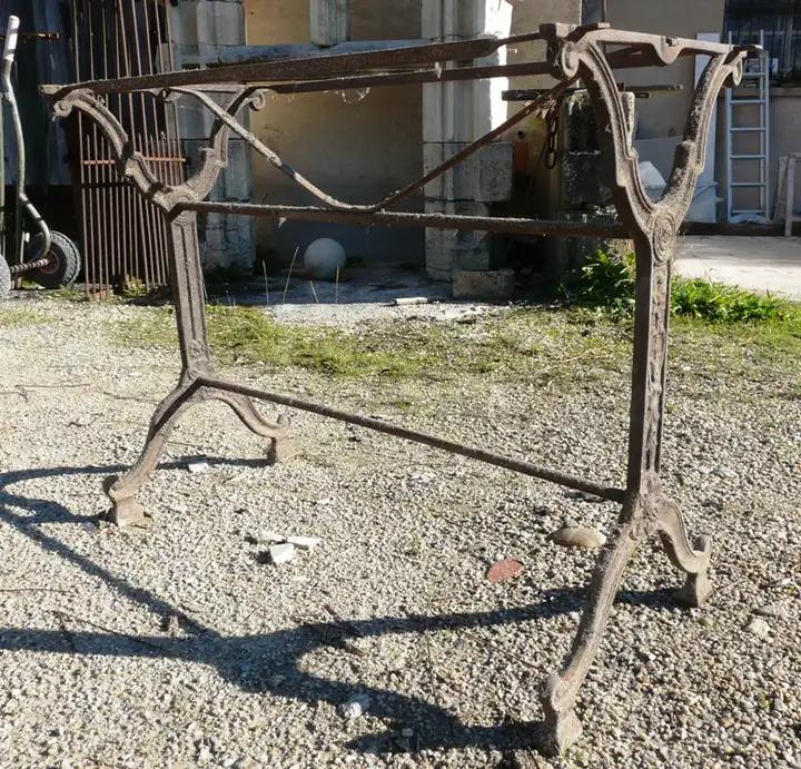 Table en fonte