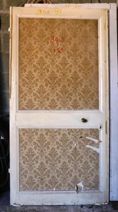Porte pleine en bois