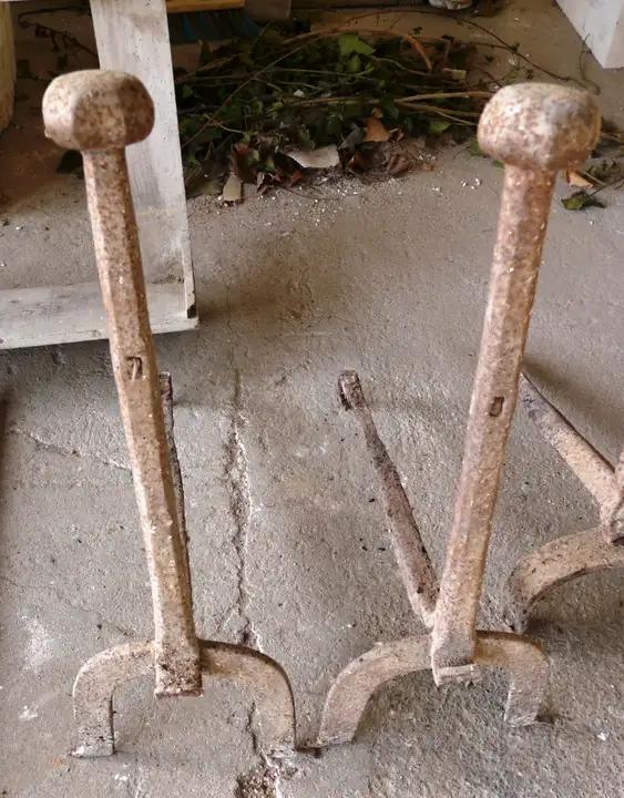 Paire de chenets rustiques