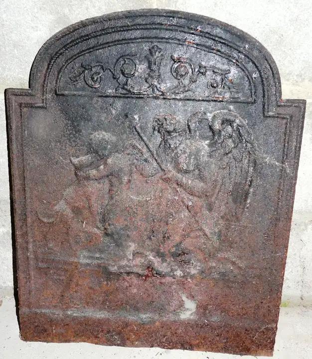 Plaque de fonte ancienne  décorée