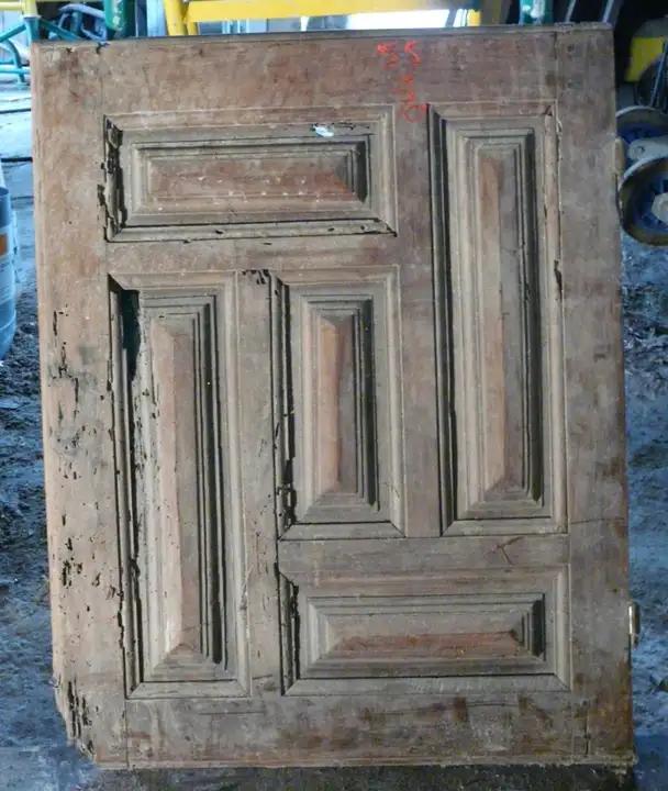 Porte de placard en noyer
