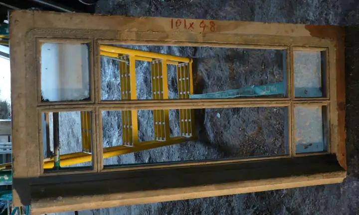 Imposte vitré en bois