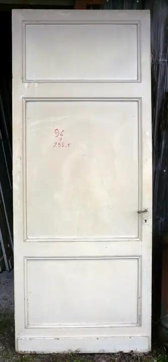 Porte d(interieur à trois panneaux