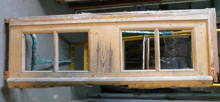 Imposte vitré en bois