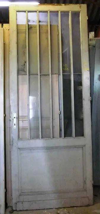 Porte vitrée en bois