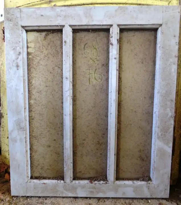 Petite fenêtre à 3 carreaux