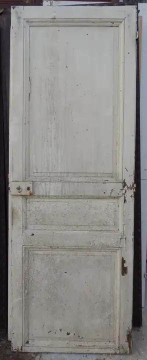 Porte ancienne d'intérieur en bois
