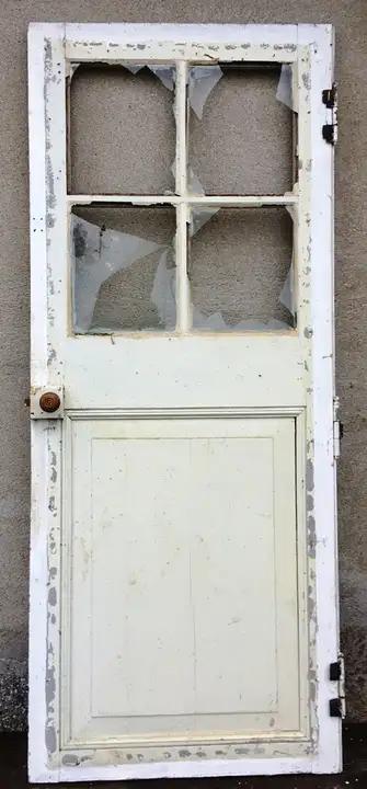 Porte vitrée ancienne