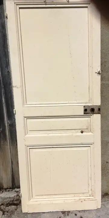 Ancienne porte d'interieur en bois
