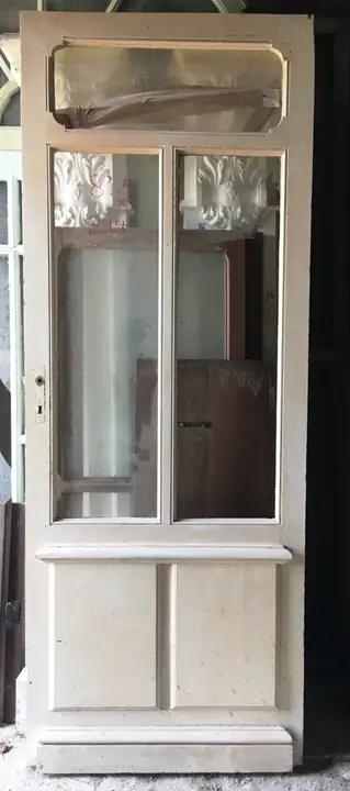 Porte ancienne vitrée