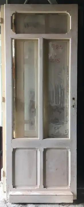 Porte ancienne vitrée