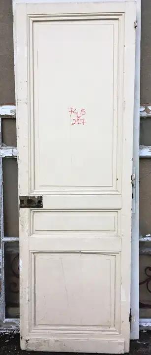 Porte ancienne d'intérieur en bois