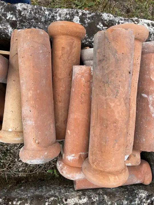 Gouttières de terre cuite anciennes