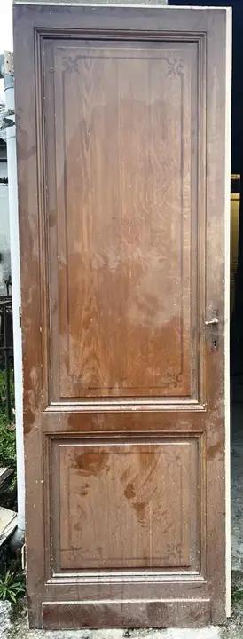 Porte ancienne d'intérieur en bois