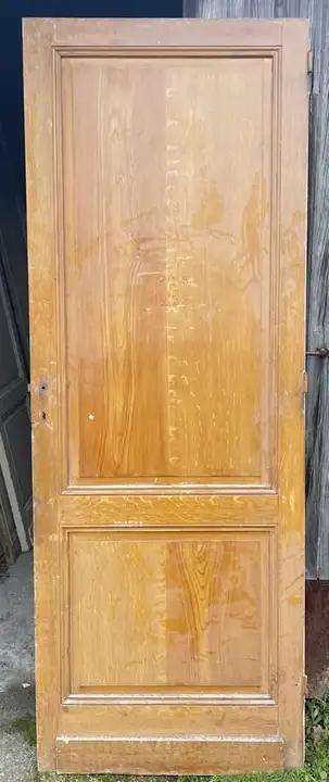 Porte ancienne d'intérieur en bois