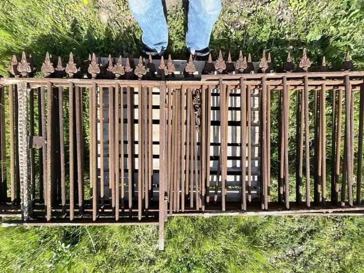 Plus de 12 de grilles en fer forgé