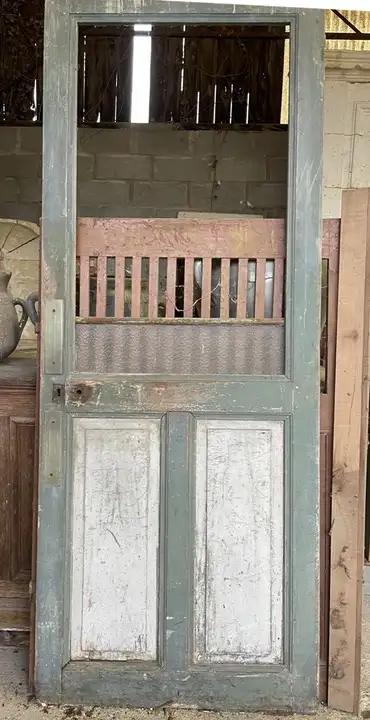 Porte ancienne  d'interieur vitrée