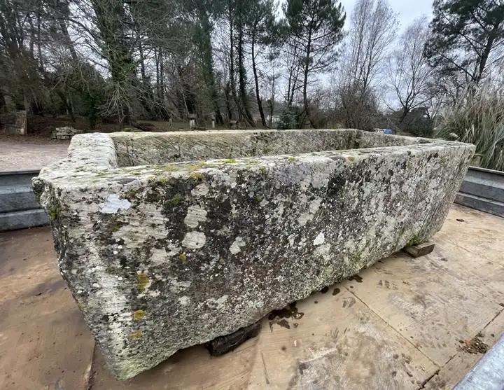 Bac ancien en pierre de Charente