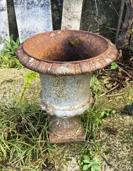 Vase Medicis en fonte ancien