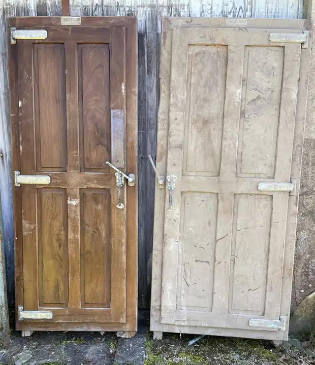 2 portes de frigo en bois