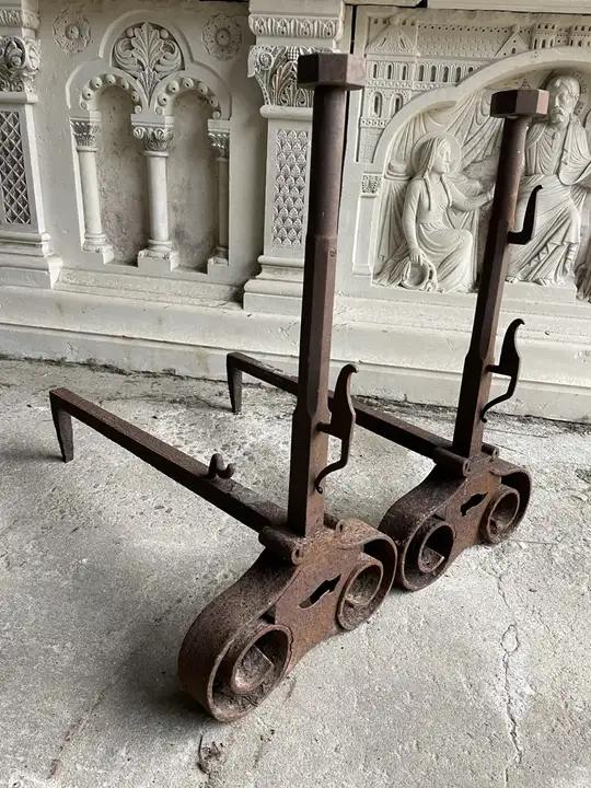 Paire de chenets grand modèle