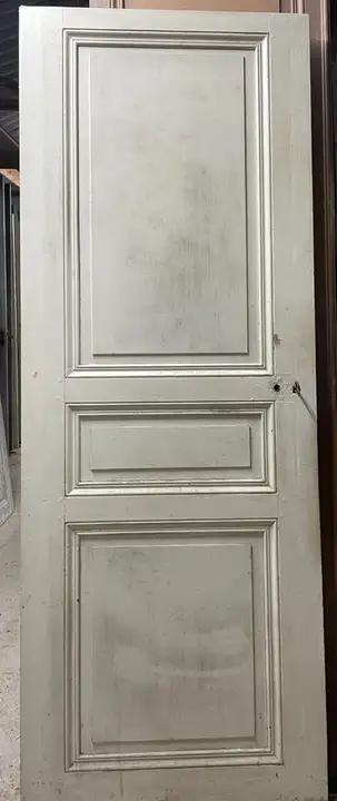 Porte ancienne de communication