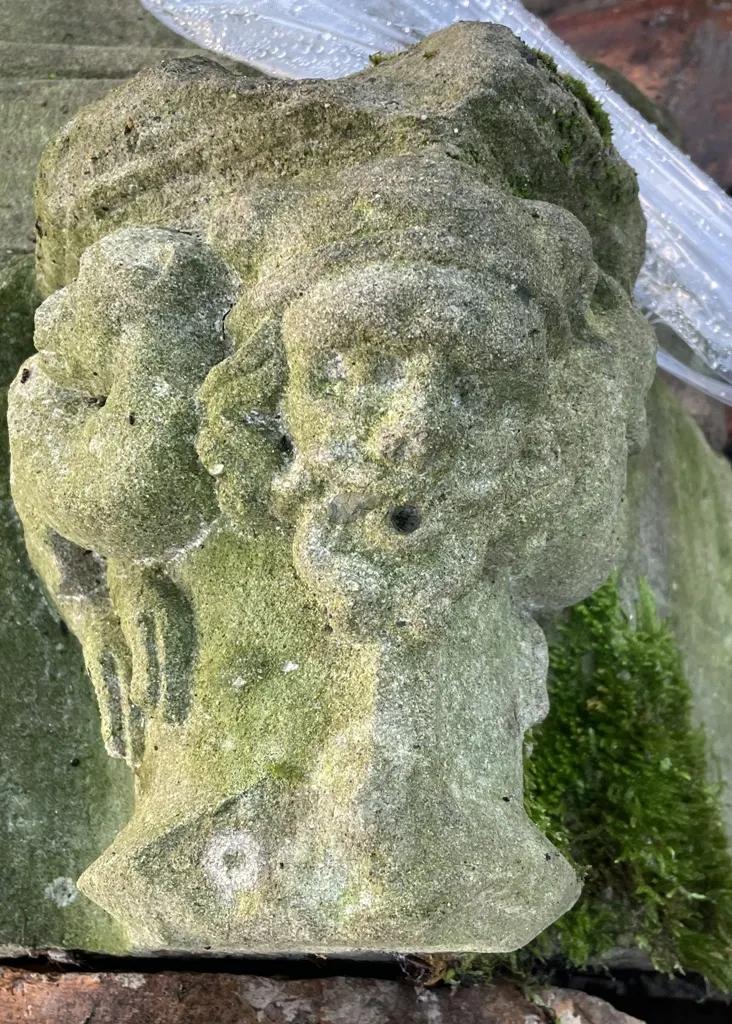 Chapiteau medieval Notable aux animaux