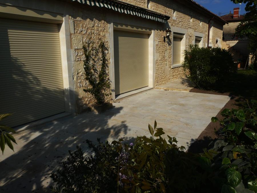 Réalisation de terrasse en pierre dure de St Macaire, sud de Bordeaux