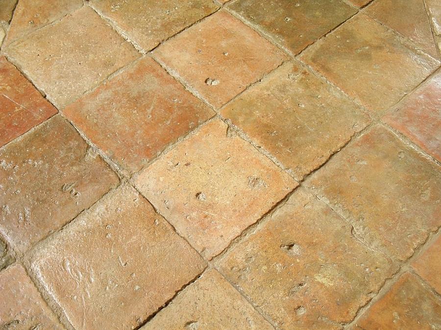 Carrelage de grenier ancien-couleurs: camaïeux d'orangé