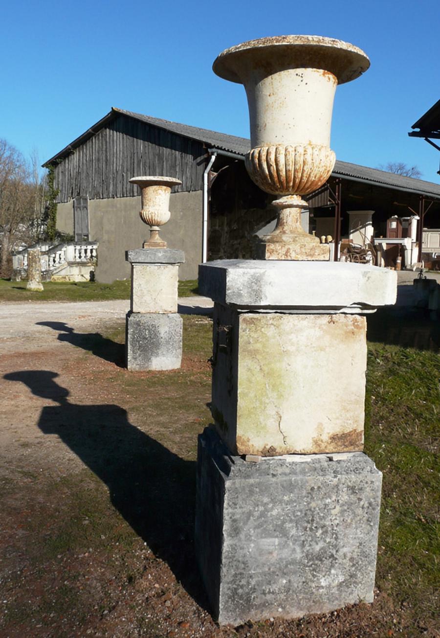 Paire de socles de jardin