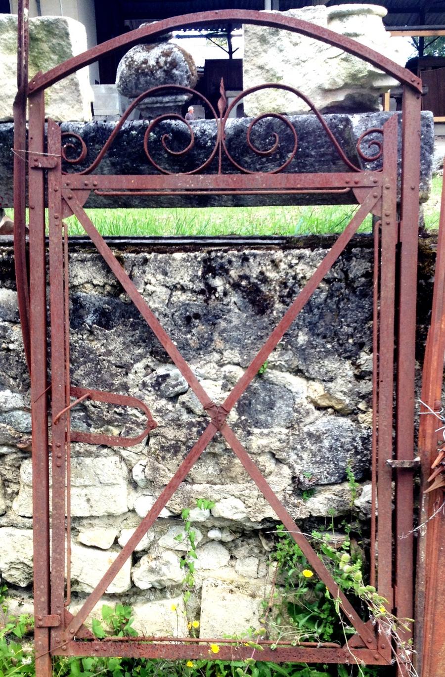 Portillon de jardin en fer forgé