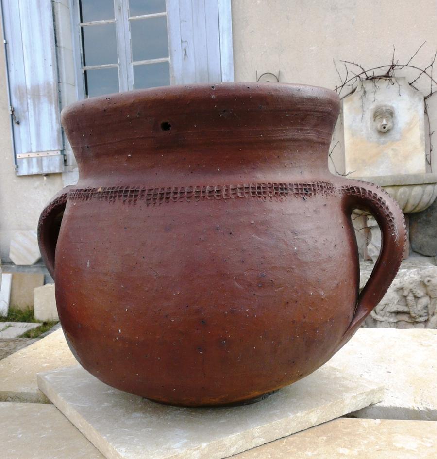 Ancien charnier de toute petite taille