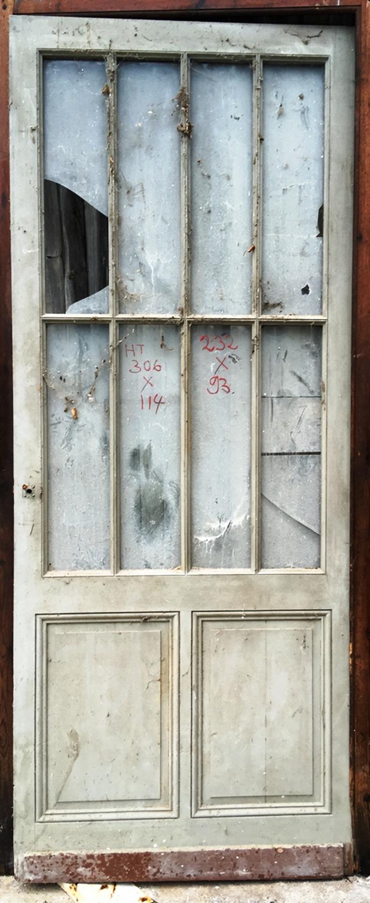 Porte vitrée ancienne avec son imposte et son cadre