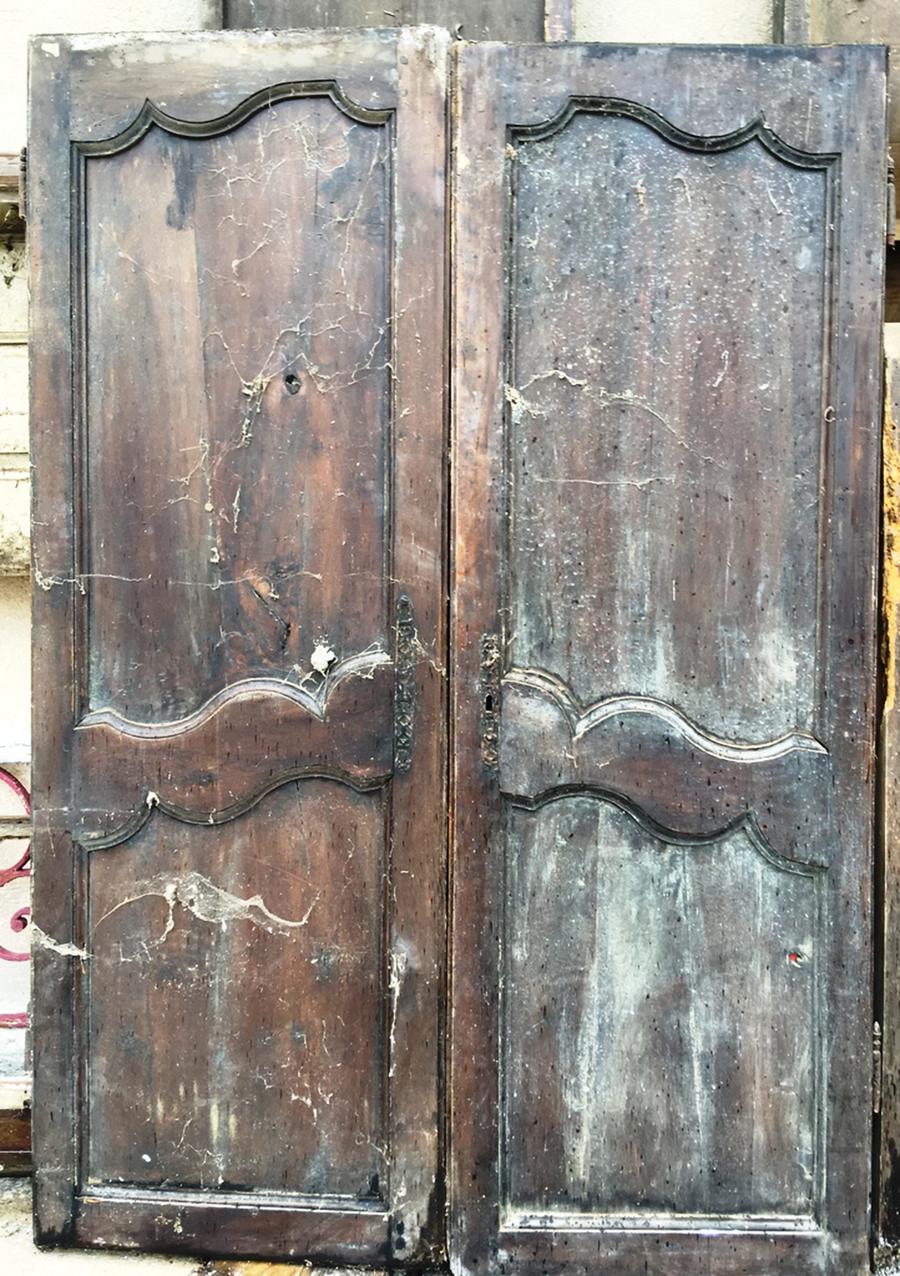 Paire de portes anciennes
