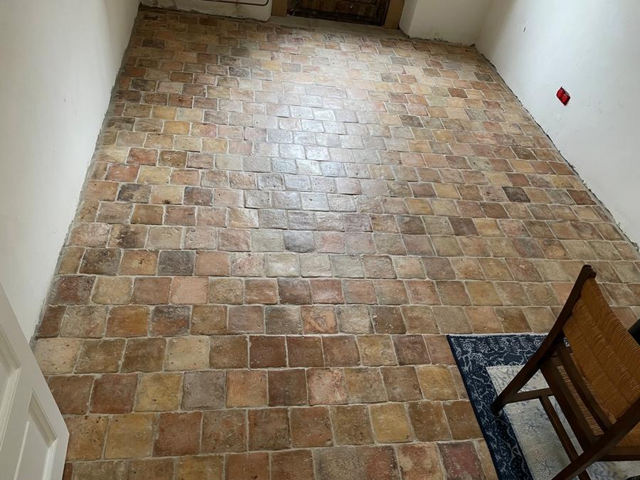 Carrelage ancien Charentais en terre cuite d'époque XIXIeme