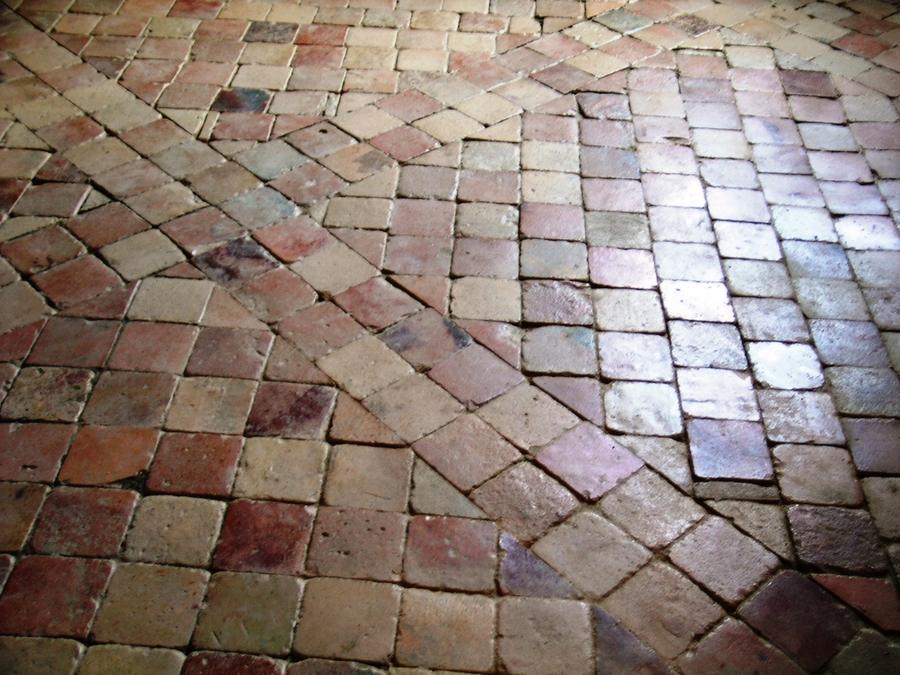 Carrelage en terre cuite ancien de section 12X12