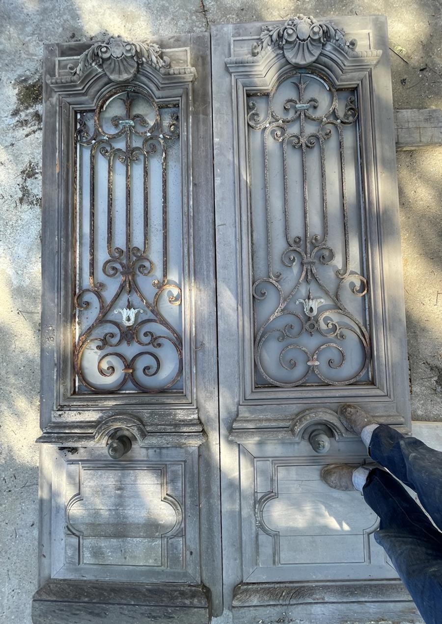 Porte à ferronnerie