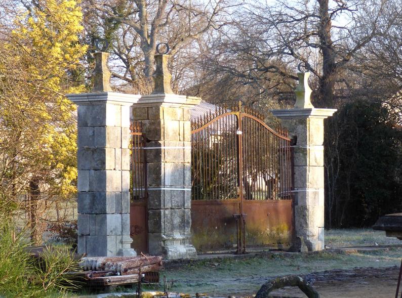 Entrée de propriété ancienne